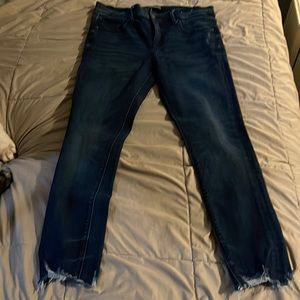 Raw hem skinny jeans